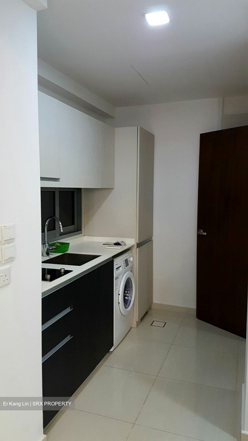Suites 28 (D14), Apartment #492539351
